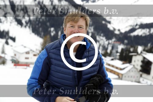 Lech 27 februari 2017
Fotouurtje van de koninklijke familie in Oberlech. Dit jaar waren alleen Koning Willem Alexander Koningin Maxima en de prinsesjes Amalia Ariane en Alexia aanwezig.