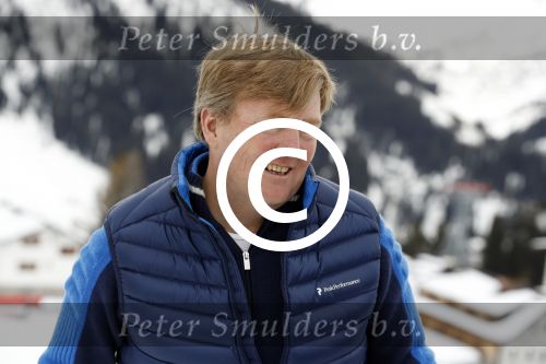 Lech 27 februari 2017
Fotouurtje van de koninklijke familie in Oberlech. Dit jaar waren alleen Koning Willem Alexander Koningin Maxima en de prinsesjes Amalia Ariane en Alexia aanwezig.