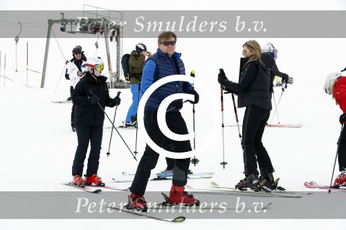 Lech 27 februari 2017
Fotouurtje van de koninklijke familie in Oberlech. Dit jaar waren alleen Koning Willem Alexander Koningin Maxima en de prinsesjes Amalia Ariane en Alexia aanwezig.