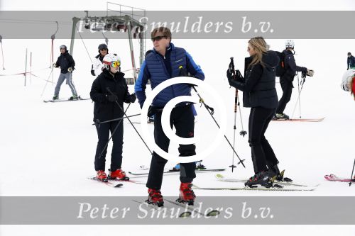 Lech 27 februari 2017
Fotouurtje van de koninklijke familie in Oberlech. Dit jaar waren alleen Koning Willem Alexander Koningin Maxima en de prinsesjes Amalia Ariane en Alexia aanwezig.