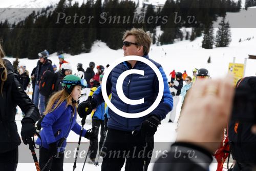 Lech 27 februari 2017
Fotouurtje van de koninklijke familie in Oberlech. Dit jaar waren alleen Koning Willem Alexander Koningin Maxima en de prinsesjes Amalia Ariane en Alexia aanwezig.