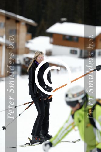 Lech 27 februari 2017
Fotouurtje van de koninklijke familie in Oberlech. Dit jaar waren alleen Koning Willem Alexander Koningin Maxima en de prinsesjes Amalia Ariane en Alexia aanwezig.
