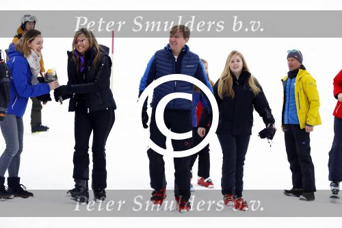 Lech 27 februari 2017
Fotouurtje van de koninklijke familie in Oberlech. Dit jaar waren alleen Koning Willem Alexander Koningin Maxima en de prinsesjes Amalia Ariane en Alexia aanwezig.