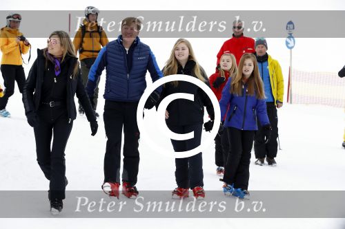 Lech 27 februari 2017
Fotouurtje van de koninklijke familie in Oberlech. Dit jaar waren alleen Koning Willem Alexander Koningin Maxima en de prinsesjes Amalia Ariane en Alexia aanwezig.