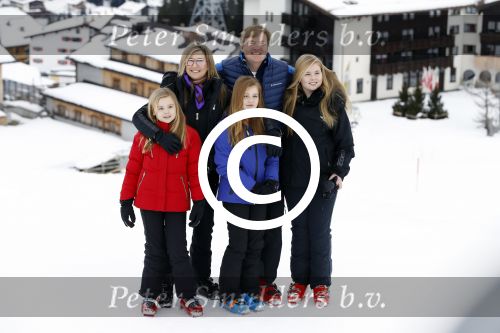 Lech 27 februari 2017
Fotouurtje van de koninklijke familie in Oberlech. Dit jaar waren alleen Koning Willem Alexander Koningin Maxima en de prinsesjes Amalia Ariane en Alexia aanwezig.