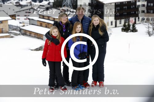 Lech 27 februari 2017
Fotouurtje van de koninklijke familie in Oberlech. Dit jaar waren alleen Koning Willem Alexander Koningin Maxima en de prinsesjes Amalia Ariane en Alexia aanwezig.