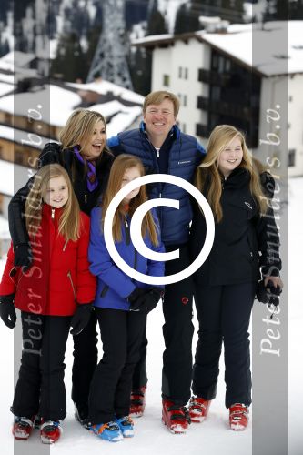 Lech 27 februari 2017
Fotouurtje van de koninklijke familie in Oberlech. Dit jaar waren alleen Koning Willem Alexander Koningin Maxima en de prinsesjes Amalia Ariane en Alexia aanwezig.