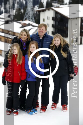 Lech 27 februari 2017
Fotouurtje van de koninklijke familie in Oberlech. Dit jaar waren alleen Koning Willem Alexander Koningin Maxima en de prinsesjes Amalia Ariane en Alexia aanwezig.