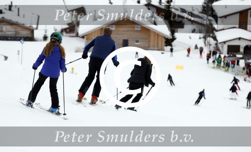 Lech 27 februari 2017
Fotouurtje van de koninklijke familie in Oberlech. Dit jaar waren alleen Koning Willem Alexander Koningin Maxima en de prinsesjes Amalia Ariane en Alexia aanwezig.