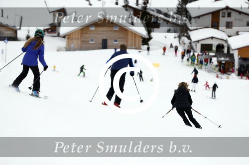 Lech 27 februari 2017
Fotouurtje van de koninklijke familie in Oberlech. Dit jaar waren alleen Koning Willem Alexander Koningin Maxima en de prinsesjes Amalia Ariane en Alexia aanwezig.