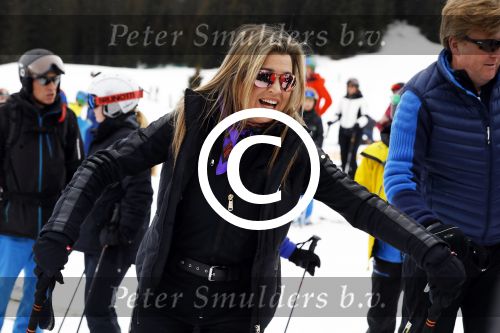 Lech 27 februari 2017
Fotouurtje van de koninklijke familie in Oberlech. Dit jaar waren alleen Koning Willem Alexander Koningin Maxima en de prinsesjes Amalia Ariane en Alexia aanwezig.