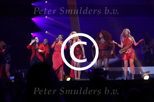 Amsterdam 10 februari 2017
Ladies of Soul in het ziggo dome met Candy Dulfer Berget Lewis Trijntje Oosterhuis Edsilia Rombley en Glennis Grace.