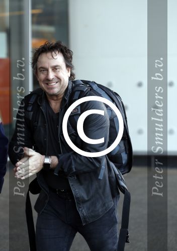 Schiphol 16 februari 2017
Marco Borsato en Raymond Rutting vertrekken vanaf Schiphol naar Aruba om daar foto\'s te gaan maken voor expositie.