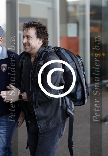 Schiphol 16 februari 2017
Marco Borsato en Raymond Rutting vertrekken vanaf Schiphol naar Aruba om daar foto\'s te gaan maken voor expositie.