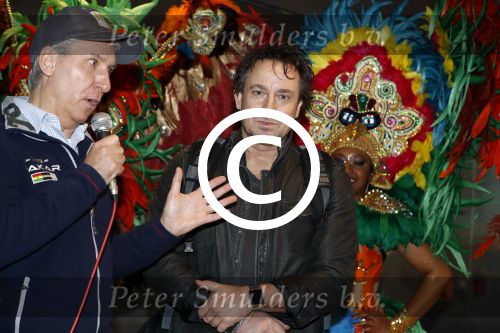 Schiphol 16 februari 2017
Marco Borsato en Raymond Rutting vertrekken vanaf Schiphol naar Aruba om daar foto\'s te gaan maken voor expositie.