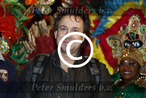 Schiphol 16 februari 2017
Marco Borsato en Raymond Rutting vertrekken vanaf Schiphol naar Aruba om daar foto\'s te gaan maken voor expositie.