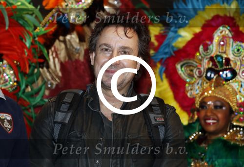 Schiphol 16 februari 2017
Marco Borsato en Raymond Rutting vertrekken vanaf Schiphol naar Aruba om daar foto\'s te gaan maken voor expositie.