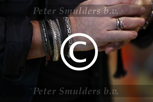 Schiphol 16 februari 2017
Marco Borsato en Raymond Rutting vertrekken vanaf Schiphol naar Aruba om daar foto\'s te gaan maken voor expositie.