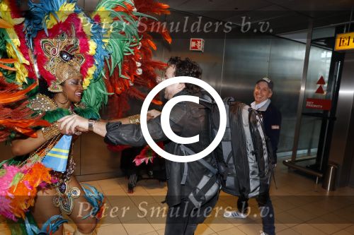 Schiphol 16 februari 2017
Marco Borsato en Raymond Rutting vertrekken vanaf Schiphol naar Aruba om daar foto\'s te gaan maken voor expositie.