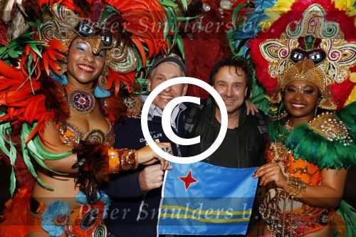 Schiphol 16 februari 2017
Marco Borsato en Raymond Rutting vertrekken vanaf Schiphol naar Aruba om daar foto\'s te gaan maken voor expositie.