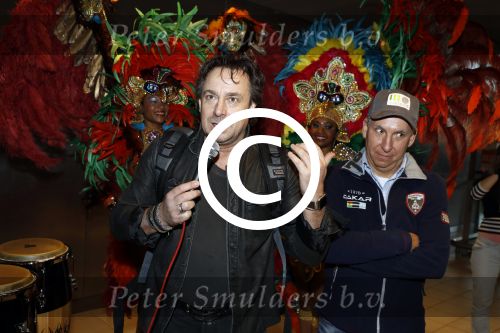 Schiphol 16 februari 2017
Marco Borsato en Raymond Rutting vertrekken vanaf Schiphol naar Aruba om daar foto\'s te gaan maken voor expositie.