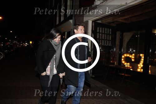 Amsterdam 12 februari 2017 
Martijn Krabbe en zijn vriendin Noi Pakon gaan samen hapje eten in restaurant Sal Amsterdam