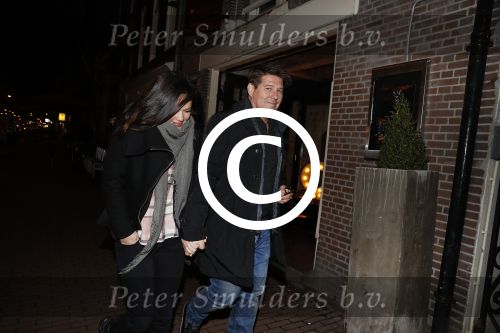 Amsterdam 12 februari 2017 
Martijn Krabbe en zijn vriendin Noi Pakon gaan samen hapje eten in restaurant Sal Amsterdam
