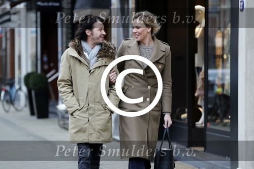 Amsterdam 1 februari 2017
Myrthe Mylius met haar vriend Sebastian Schneberger aan het shoppen