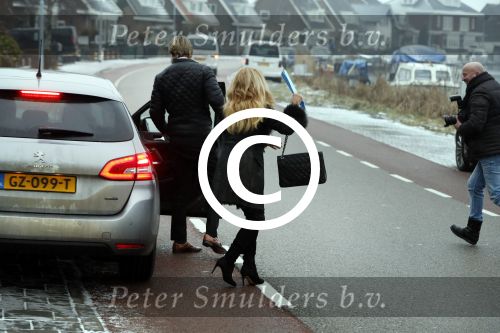 Lijnden Hoofddorp 10 februari 2017
Patricia Paay en haar man Robbert Hinfelaar gaan aangifte doen op het politieburo vanwege sekstape.