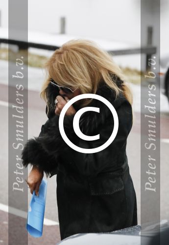 Lijnden Hoofddorp 10 februari 2017
Patricia Paay en haar man Robbert Hinfelaar gaan aangifte doen op het politieburo vanwege sekstape.
