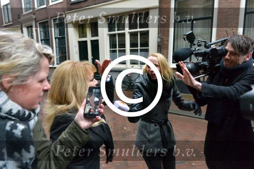 Haarlem 27 februari 2017
Patricia Paay met haar man Robbert Hinfelaar bij rechtbank Haarlem ivm rechtzaak buurman. Haar advocaat is Johan Langelaar