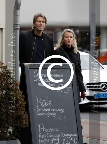 Amsterdam 4 februari 2017
Piet Boon met zijn partner Charlotte Zuijderwijk in amsterdam zuid.