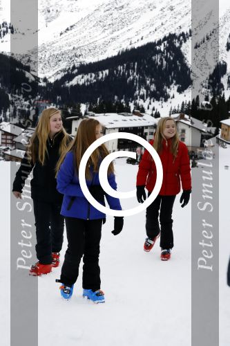 Lech 27 februari 2017
Fotouurtje van de koninklijke familie in Oberlech. Dit jaar waren alleen Koning Willem Alexander Koningin Maxima en de prinsesjes Amalia Ariane en Alexia aanwezig.