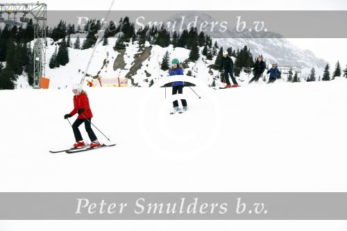 Lech 27 februari 2017
Fotouurtje van de koninklijke familie in Oberlech. Dit jaar waren alleen Koning Willem Alexander Koningin Maxima en de prinsesjes Amalia Ariane en Alexia aanwezig.