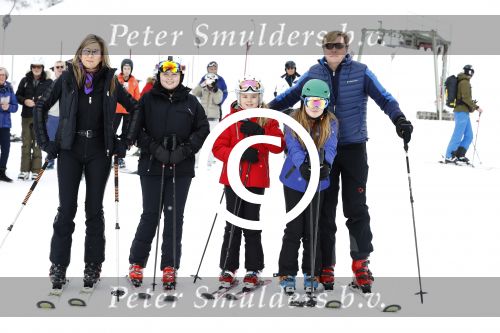 Lech 27 februari 2017
Fotouurtje van de koninklijke familie in Oberlech. Dit jaar waren alleen Koning Willem Alexander Koningin Maxima en de prinsesjes Amalia Ariane en Alexia aanwezig.