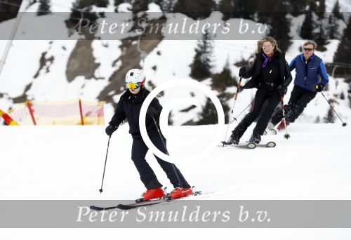 Lech 27 februari 2017
Fotouurtje van de koninklijke familie in Oberlech. Dit jaar waren alleen Koning Willem Alexander Koningin Maxima en de prinsesjes Amalia Ariane en Alexia aanwezig.