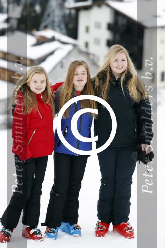 Lech 27 februari 2017
Fotouurtje van de koninklijke familie in Oberlech. Dit jaar waren alleen Koning Willem Alexander Koningin Maxima en de prinsesjes Amalia Ariane en Alexia aanwezig.