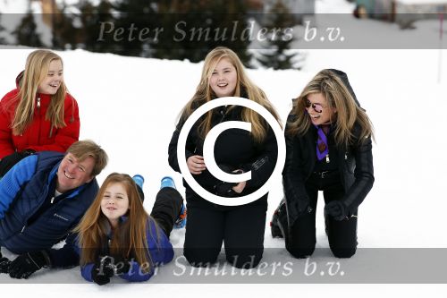 Lech 27 februari 2017
Fotouurtje van de koninklijke familie in Oberlech. Dit jaar waren alleen Koning Willem Alexander Koningin Maxima en de prinsesjes Amalia Ariane en Alexia aanwezig.