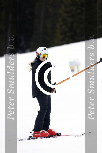 Lech 27 februari 2017
Fotouurtje van de koninklijke familie in Oberlech. Dit jaar waren alleen Koning Willem Alexander Koningin Maxima en de prinsesjes Amalia Ariane en Alexia aanwezig.