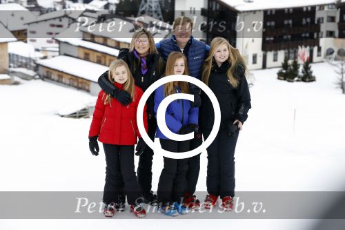 Lech 27 februari 2017
Fotouurtje van de koninklijke familie in Oberlech. Dit jaar waren alleen Koning Willem Alexander Koningin Maxima en de prinsesjes Amalia Ariane en Alexia aanwezig.