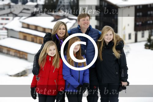Lech 27 februari 2017
Fotouurtje van de koninklijke familie in Oberlech. Dit jaar waren alleen Koning Willem Alexander Koningin Maxima en de prinsesjes Amalia Ariane en Alexia aanwezig.