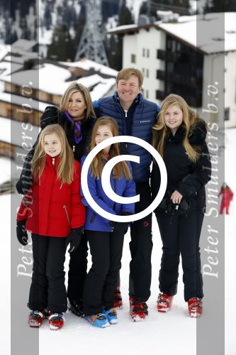 Lech 27 februari 2017
Fotouurtje van de koninklijke familie in Oberlech. Dit jaar waren alleen Koning Willem Alexander Koningin Maxima en de prinsesjes Amalia Ariane en Alexia aanwezig.