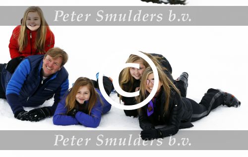 Lech 27 februari 2017
Fotouurtje van de koninklijke familie in Oberlech. Dit jaar waren alleen Koning Willem Alexander Koningin Maxima en de prinsesjes Amalia Ariane en Alexia aanwezig.