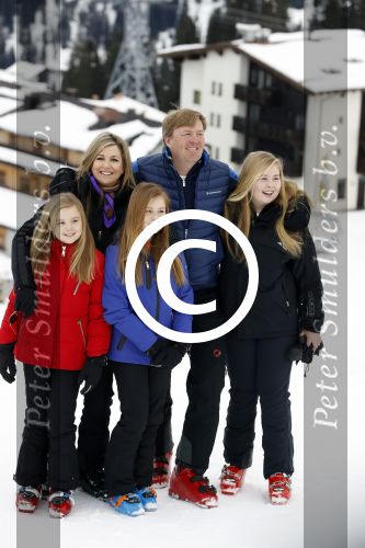 Lech 27 februari 2017
Fotouurtje van de koninklijke familie in Oberlech. Dit jaar waren alleen Koning Willem Alexander Koningin Maxima en de prinsesjes Amalia Ariane en Alexia aanwezig.