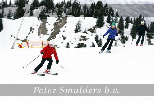 Lech 27 februari 2017
Fotouurtje van de koninklijke familie in Oberlech. Dit jaar waren alleen Koning Willem Alexander Koningin Maxima en de prinsesjes Amalia Ariane en Alexia aanwezig.