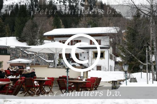 Lech zurs 26 februari 2017
Diverse plekken waar de koninklijke familie regelmatig komt / kwam of verblijft. Chalet naast Hotel; Post waar prinse Beatrix verblijft