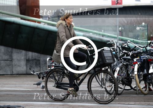 Amsterdam 4 februari 2017 
Prinses Marilene met dochter Felicia op haar verjaardag op de fiets in Amsterdam.