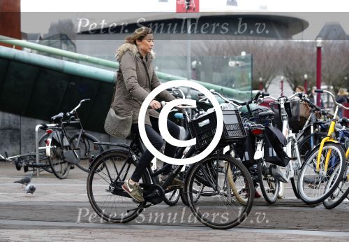Amsterdam 4 februari 2017 
Prinses Marilene met dochter Felicia op haar verjaardag op de fiets in Amsterdam.