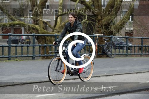Amsterdam 7 februari 2017 
Ralph Moorman (voedingsspecialist ) op zijn electrische fiets