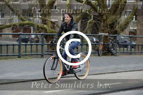 Amsterdam 7 februari 2017 
Ralph Moorman (voedingsspecialist ) op zijn electrische fiets